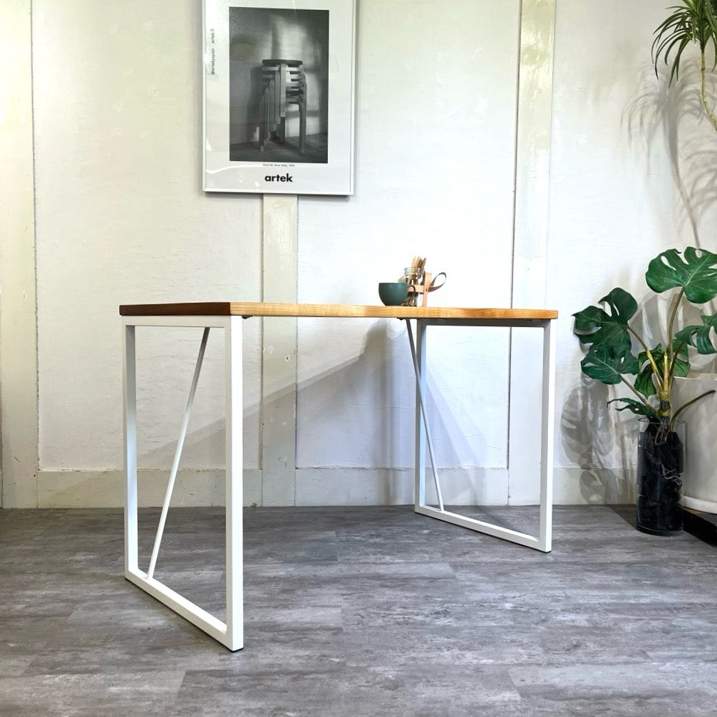 IXNST-02CA｜ikususu FURNITURE｜無垢材家具・オーダー家具の