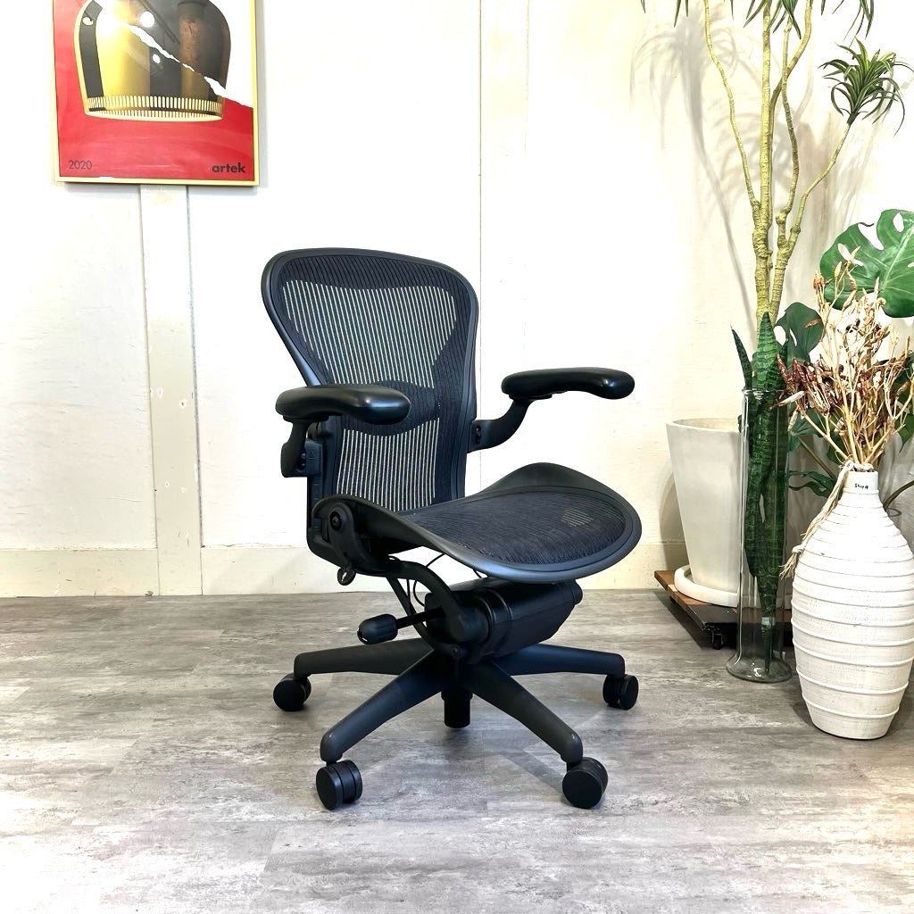 ハーマンミラー / HermanMiller アーロンチェア / Aeron Chairs クラシック ランバーサポート Size A フル装備 中古