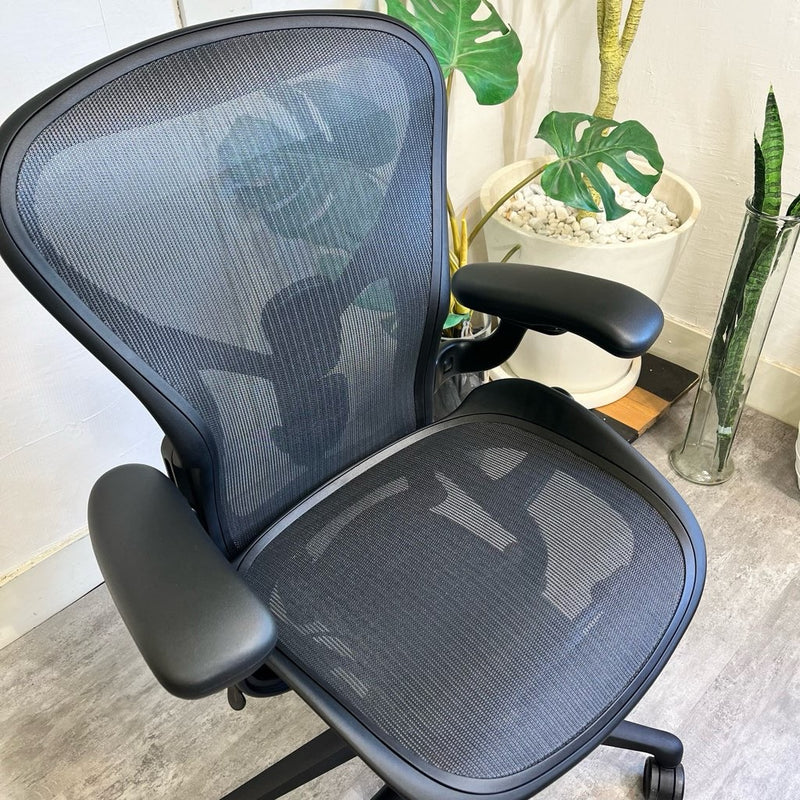 ハーマンミラー / HermanMiller アーロンチェア / Aeron Chairs ゲーミングエディション Size B フル装備 中古