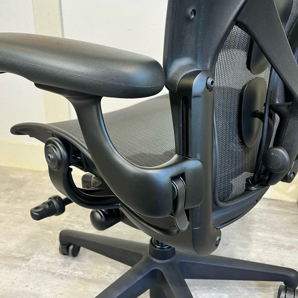 ハーマンミラー / HermanMiller アーロンチェア / Aeron Chairs ゲーミングエディション Size B フル装備 中古