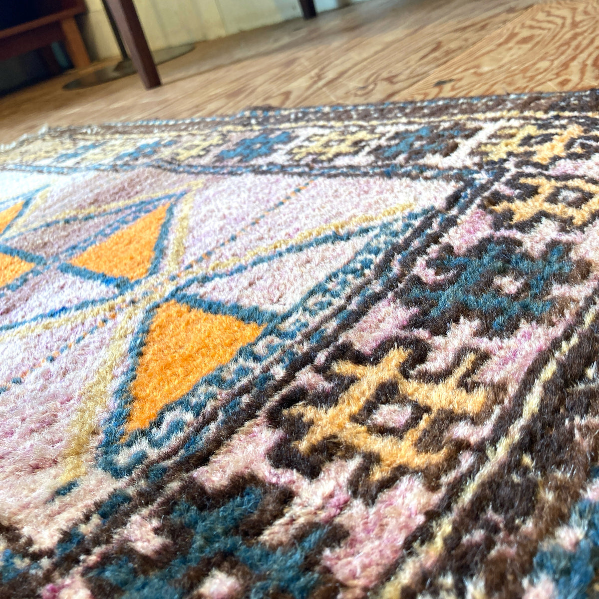 319064_5.jpg?crop=center&  