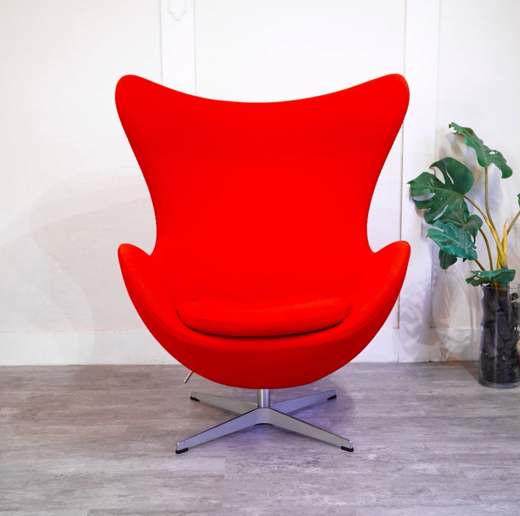 エッグチェアのレプリカ(赤) エッグチェアのレプリカ(赤)
