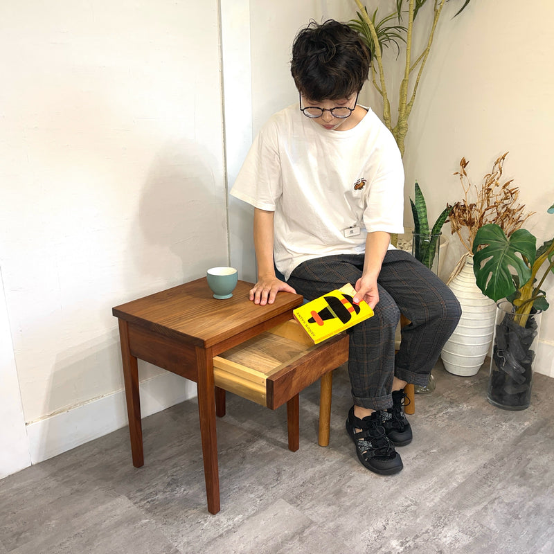 サイドチェスト・ベッドサイドテーブル・チェストテーブル