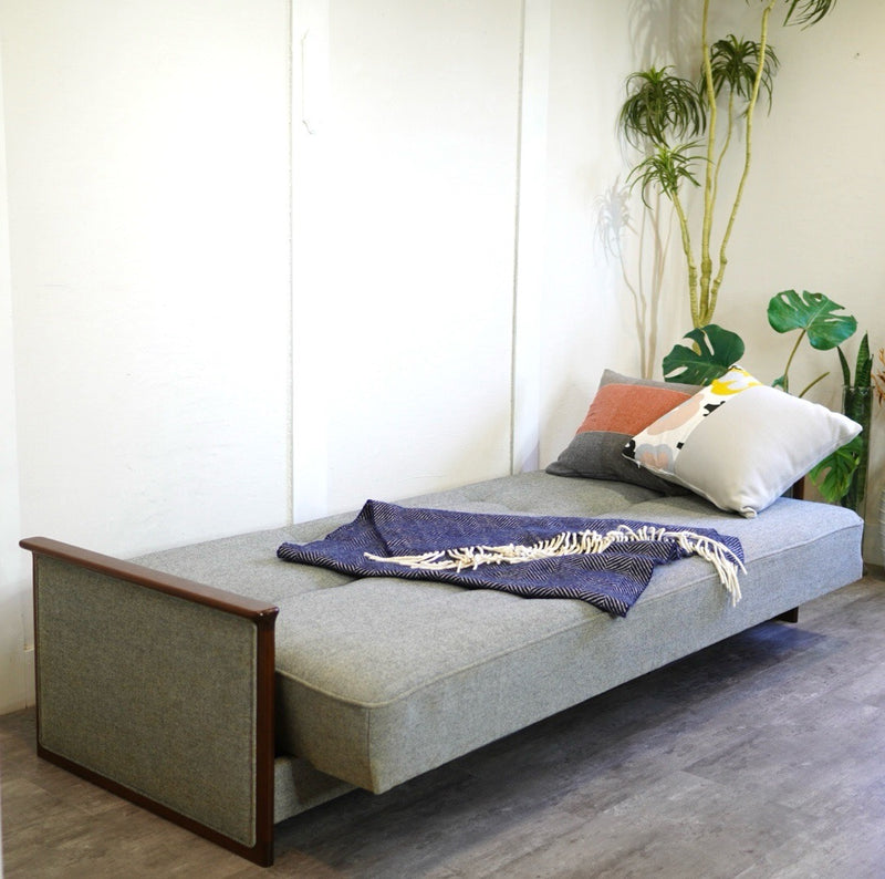 オールドカリモク3人掛けソファソファベッド