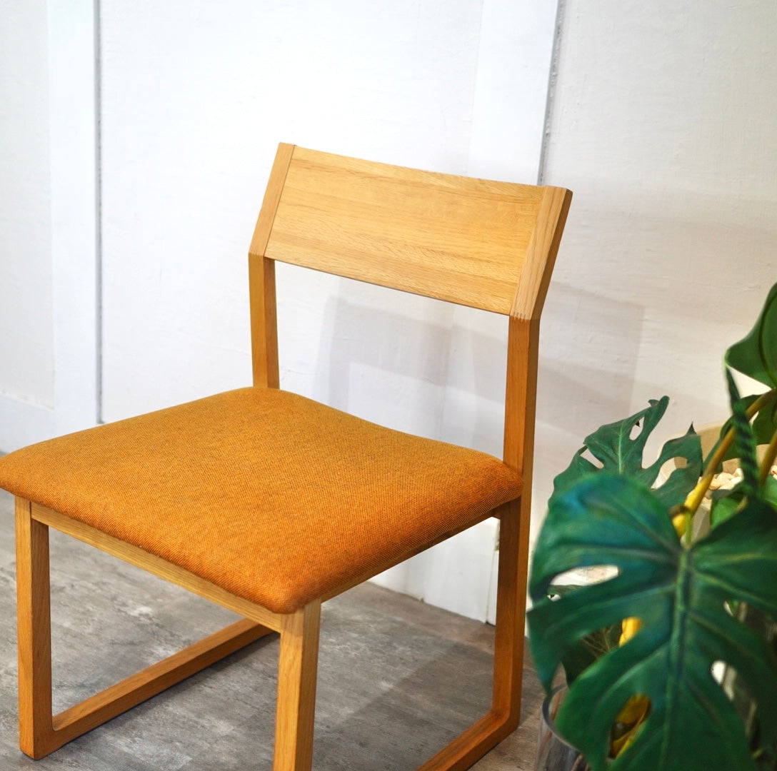 カリモク家具 / karimoku HARU チェア アームレス 小林幹也 CB3305