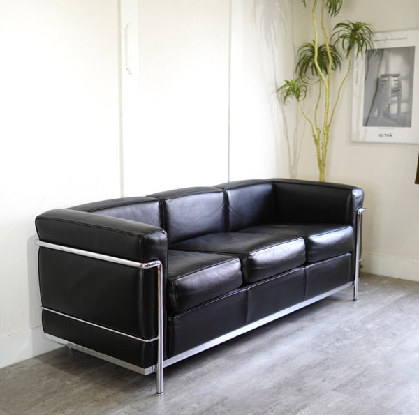 Cassina（カッシーナ） – Restyle