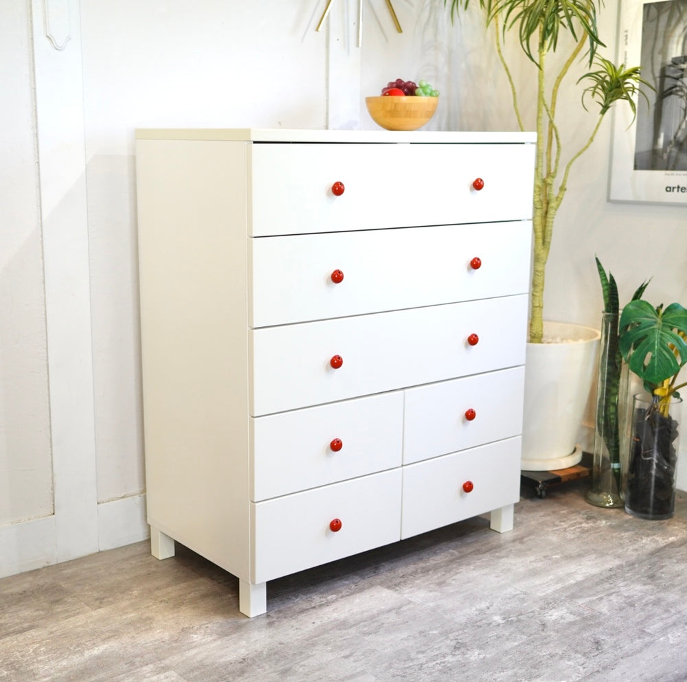 ファミリア　白　取っ手がりんごのタンス　ヴィンテージアンティーク　木製　チェスト ファミリア 白 取っ手がりんごのタンス ヴィンテージ