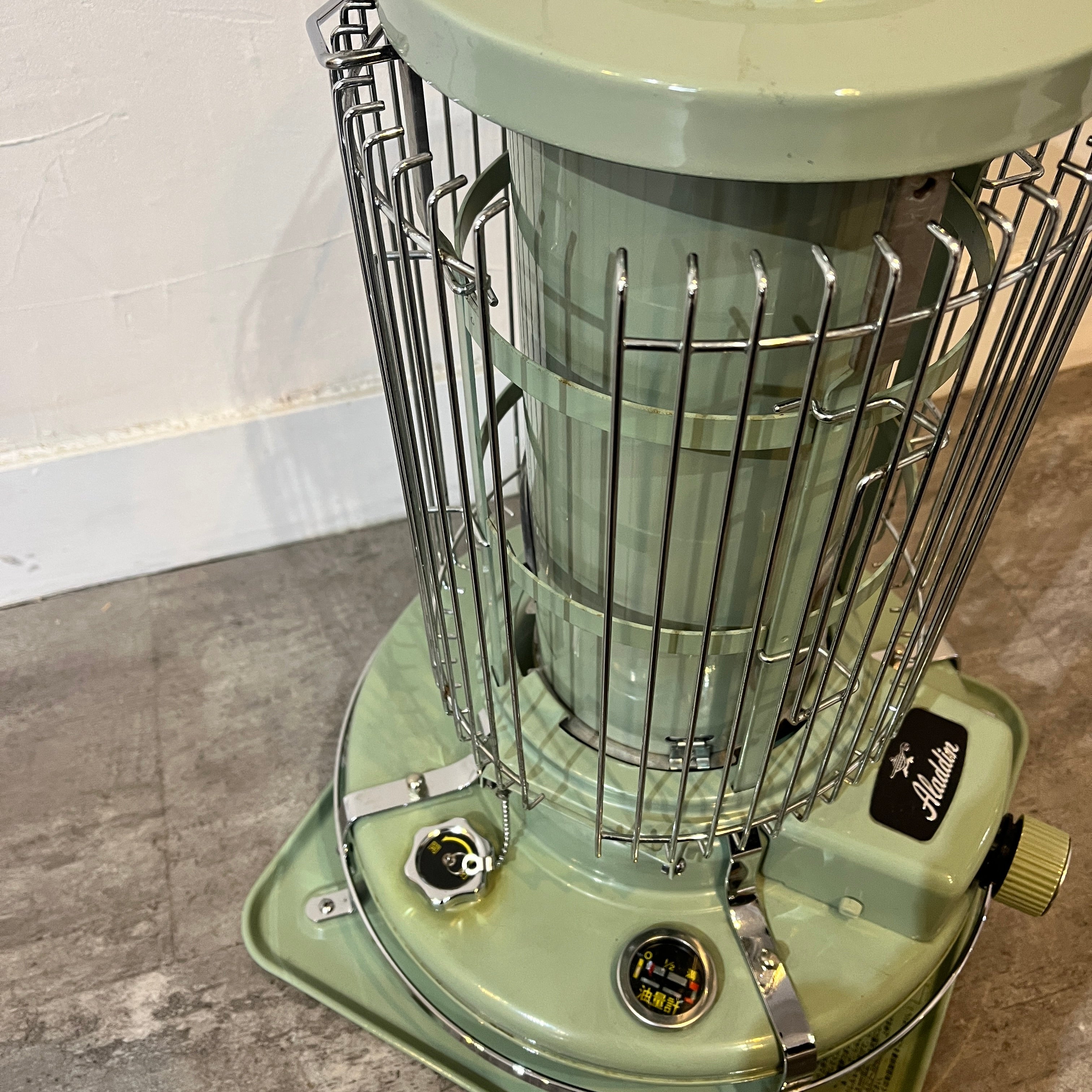 アラジン / Aladdin ブルーフレームヒーター【１】 石油ストーブ 39型 BF3905 グリーン