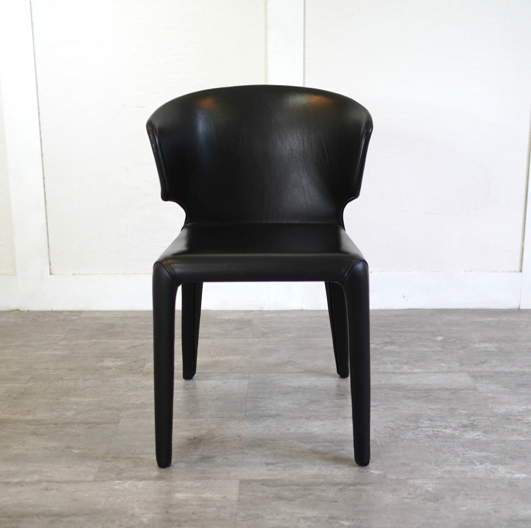 カッシーナ / Cassina 367 HOLA オラ アームチェア ブラック