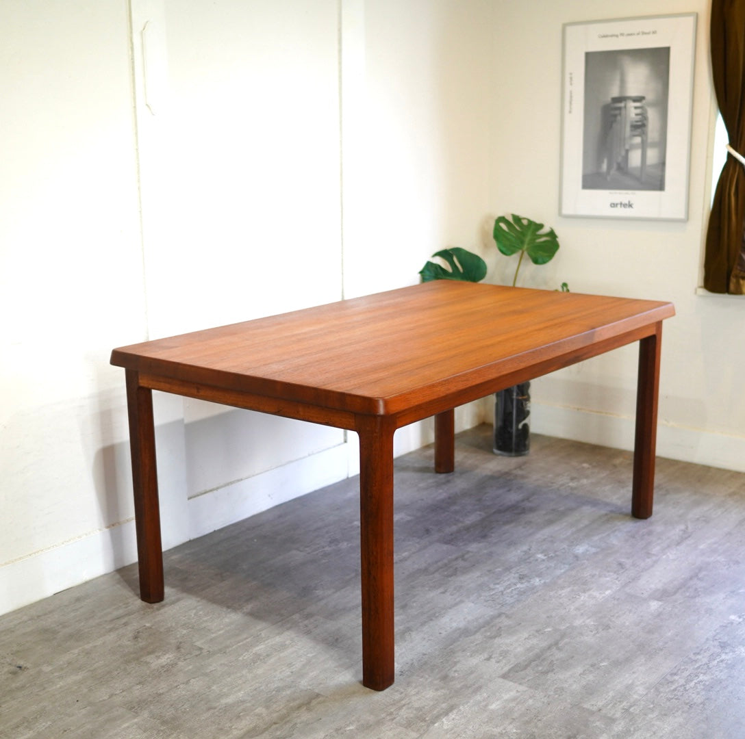 無垢材チーク・ダイニングテーブル (KNOLL) チーク無垢材 ダイニングテーブル ヴィンテージ 中古