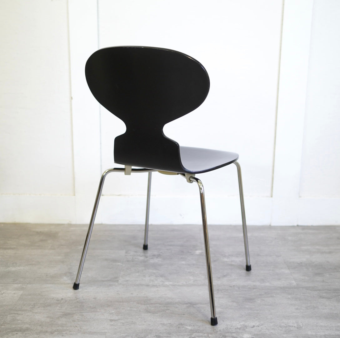 フリッツハンセン / FRITZ HANSEN アントチェア / antchair ラッカー ブラック アルネ・ヤコブセン