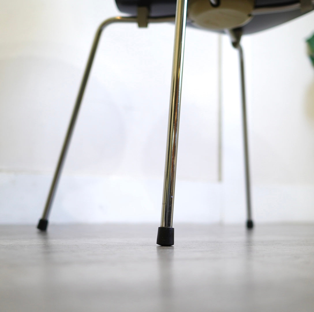 フリッツハンセン / FRITZ HANSEN アントチェア / antchair ラッカー ブラック アルネ・ヤコブセン