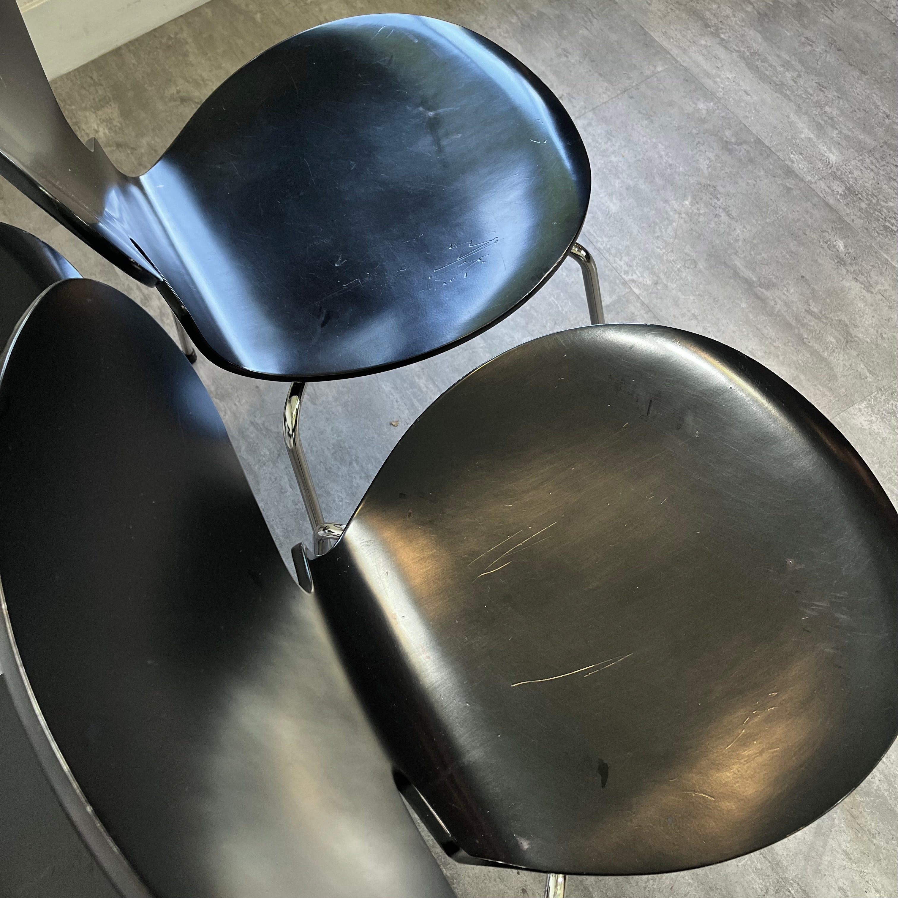 フリッツハンセン / FRITZ HANSEN アントチェア / antchair ラッカー ブラック アルネ・ヤコブセン