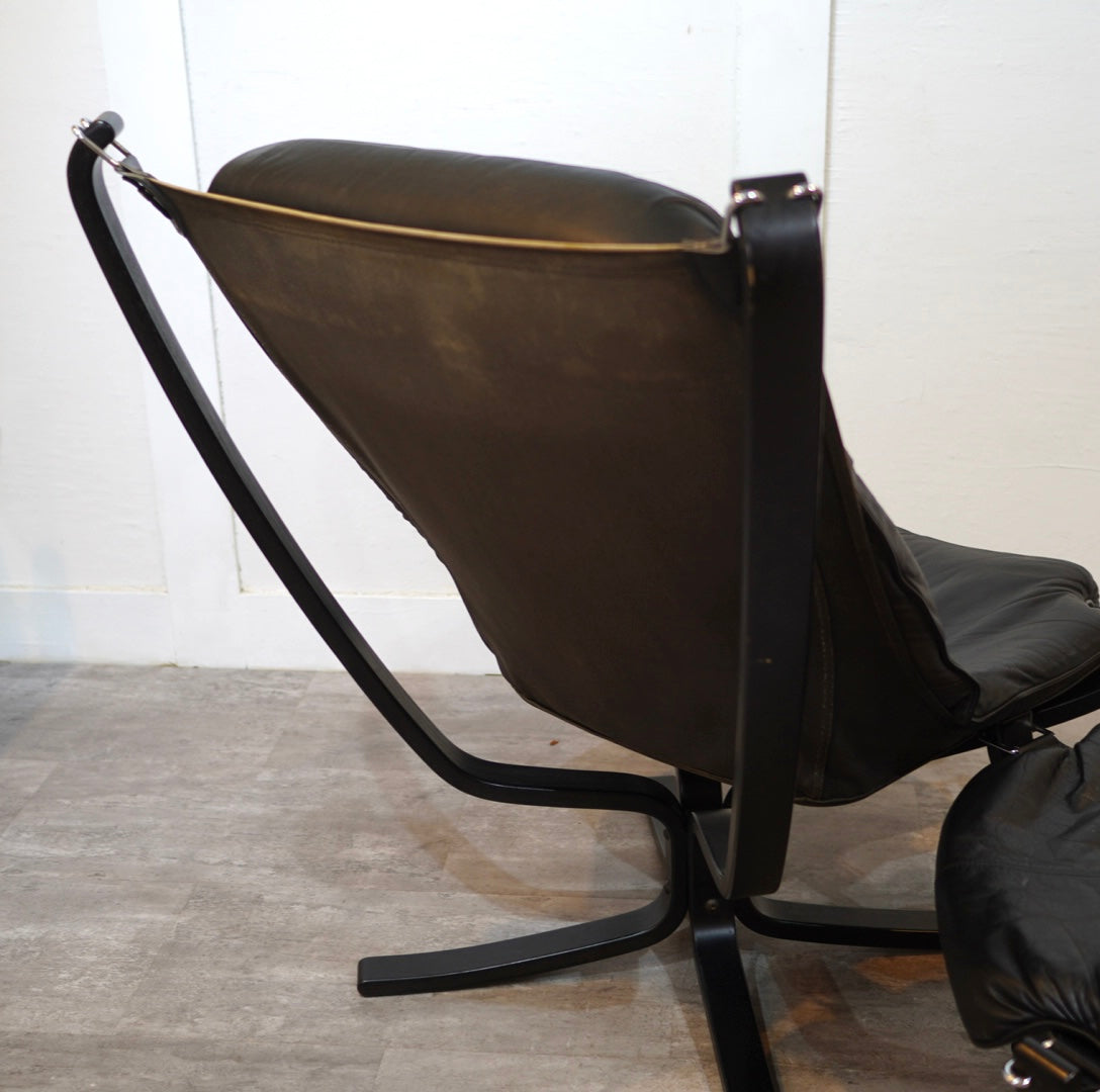 バットネ / Vatne ファルコンチェア＆オットマン 本革 北欧