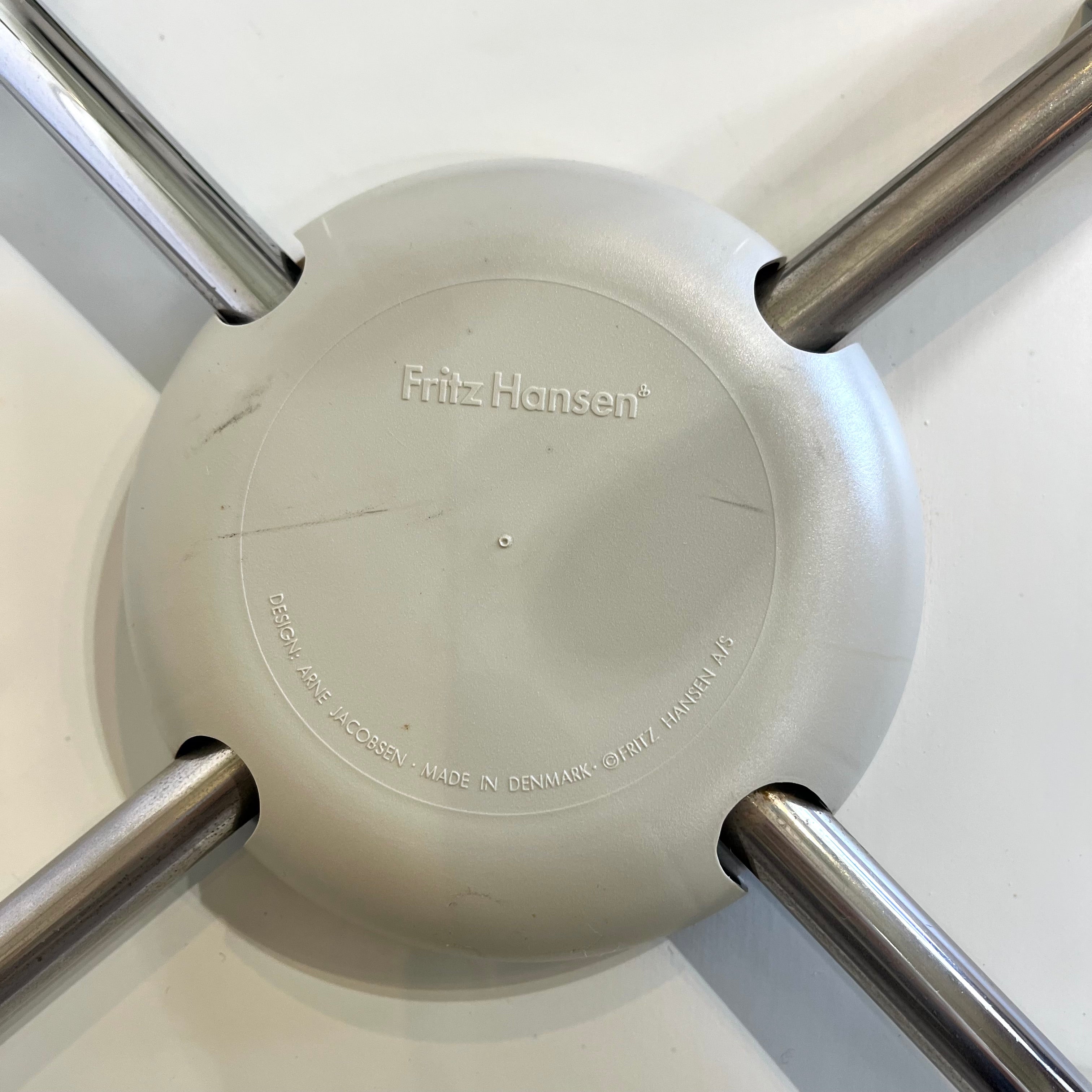 フリッツハンセン / FRITZ HANSEN アントチェア / antchair ラッカー パール アルネ・ヤコブセン