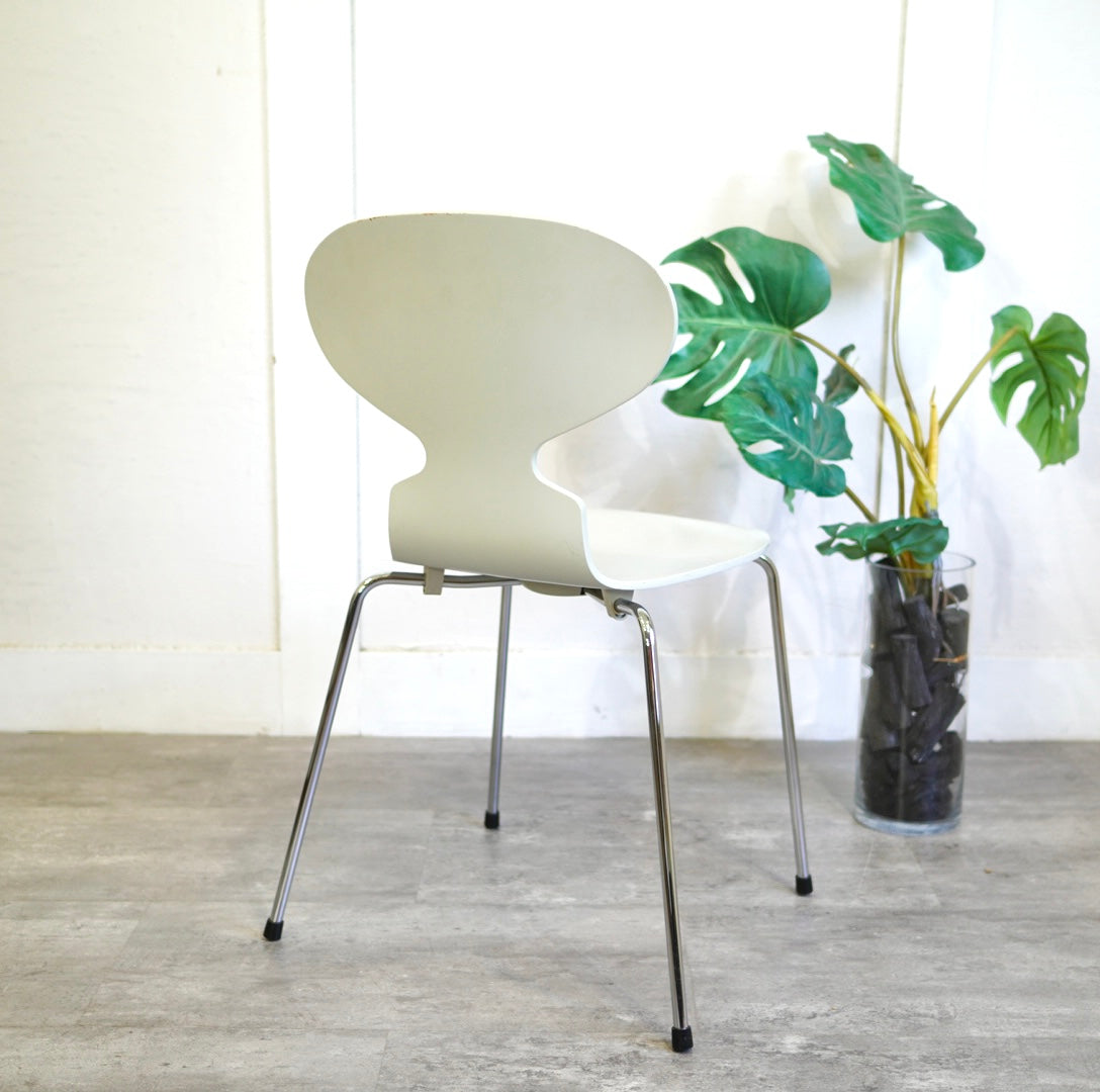 フリッツハンセン / FRITZ HANSEN アントチェア / antchair ラッカー パール アルネ・ヤコブセン