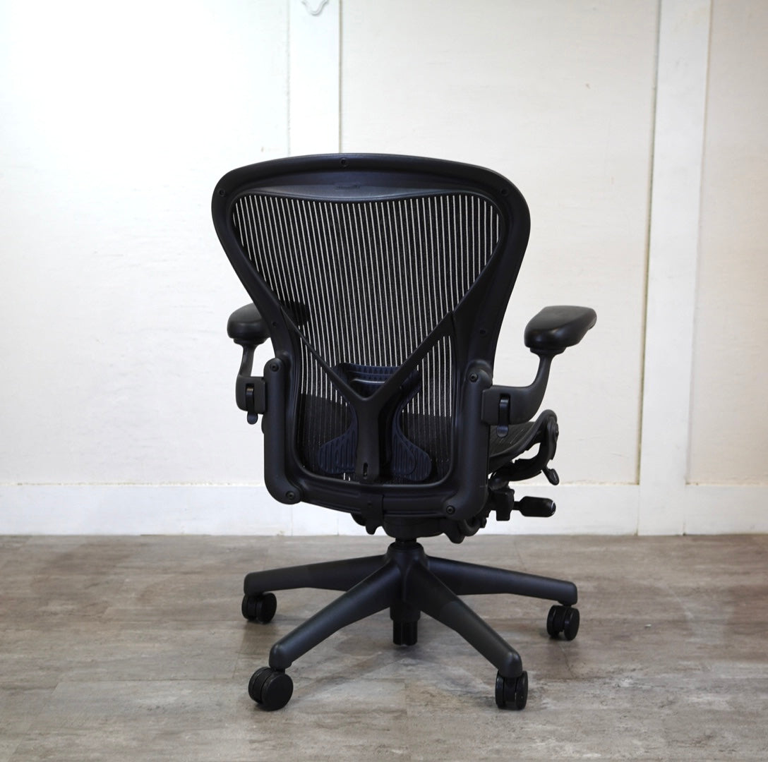 ハーマンミラー / HermanMiller アーロンチェア / Aeron Chairs クラシック  Bサイズ 【1】
