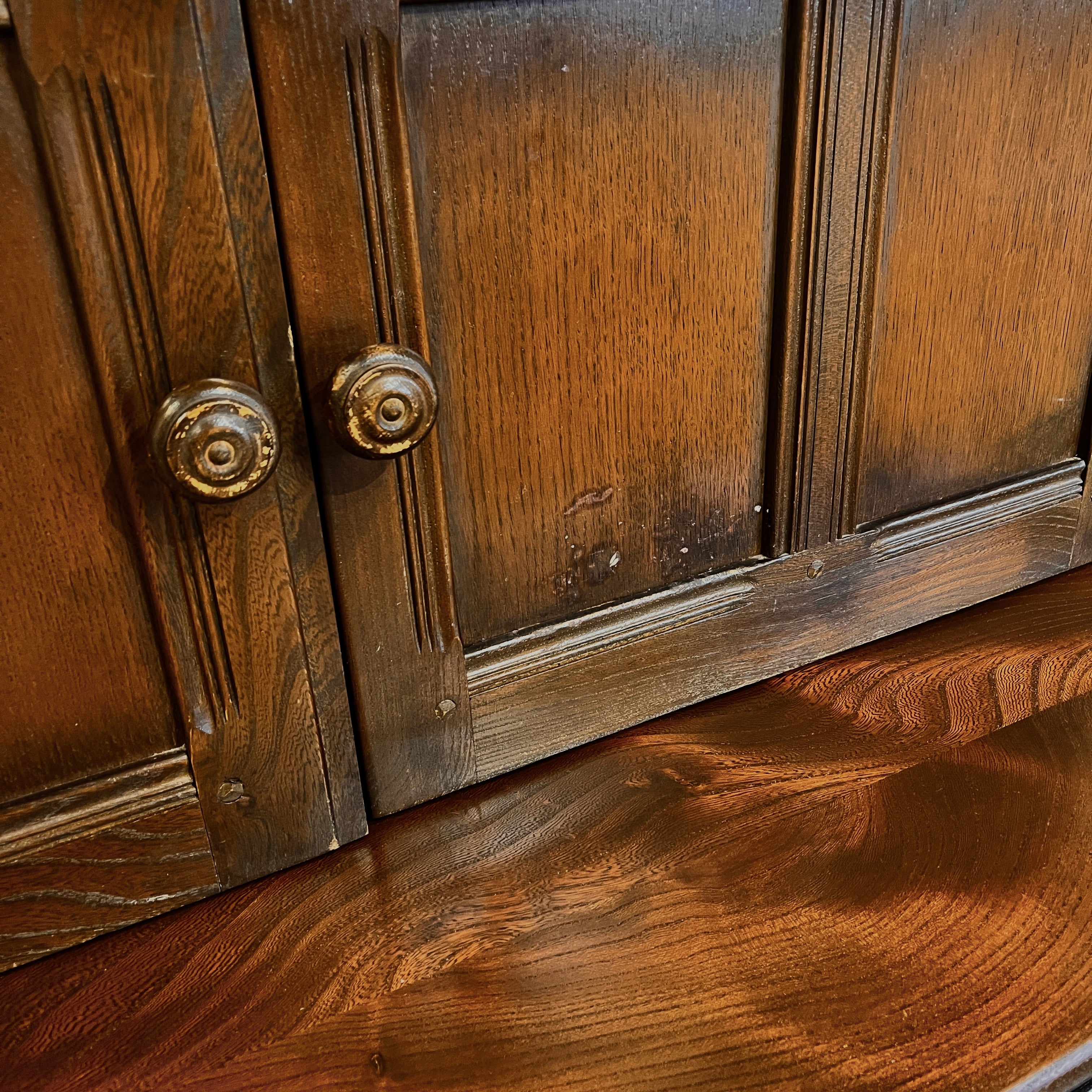 アーコール / ERCOL カップボード 食器棚 オールドコロニアル /Old Colonial 英国