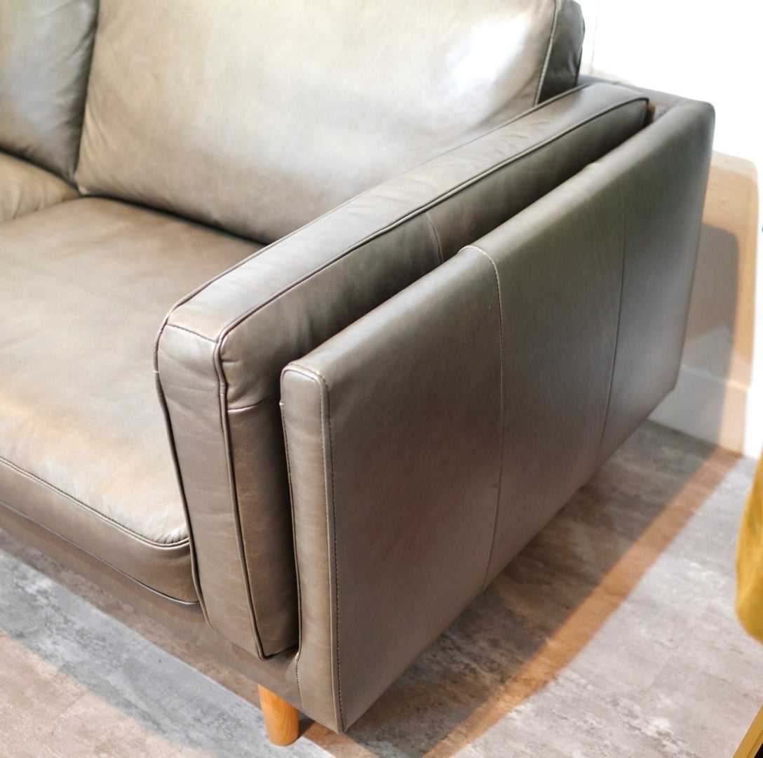 ACTUS アクタス　３人掛けサイズ アクタス / ACTUS five by five DUBBEL 3P ソファ / 松岡智之