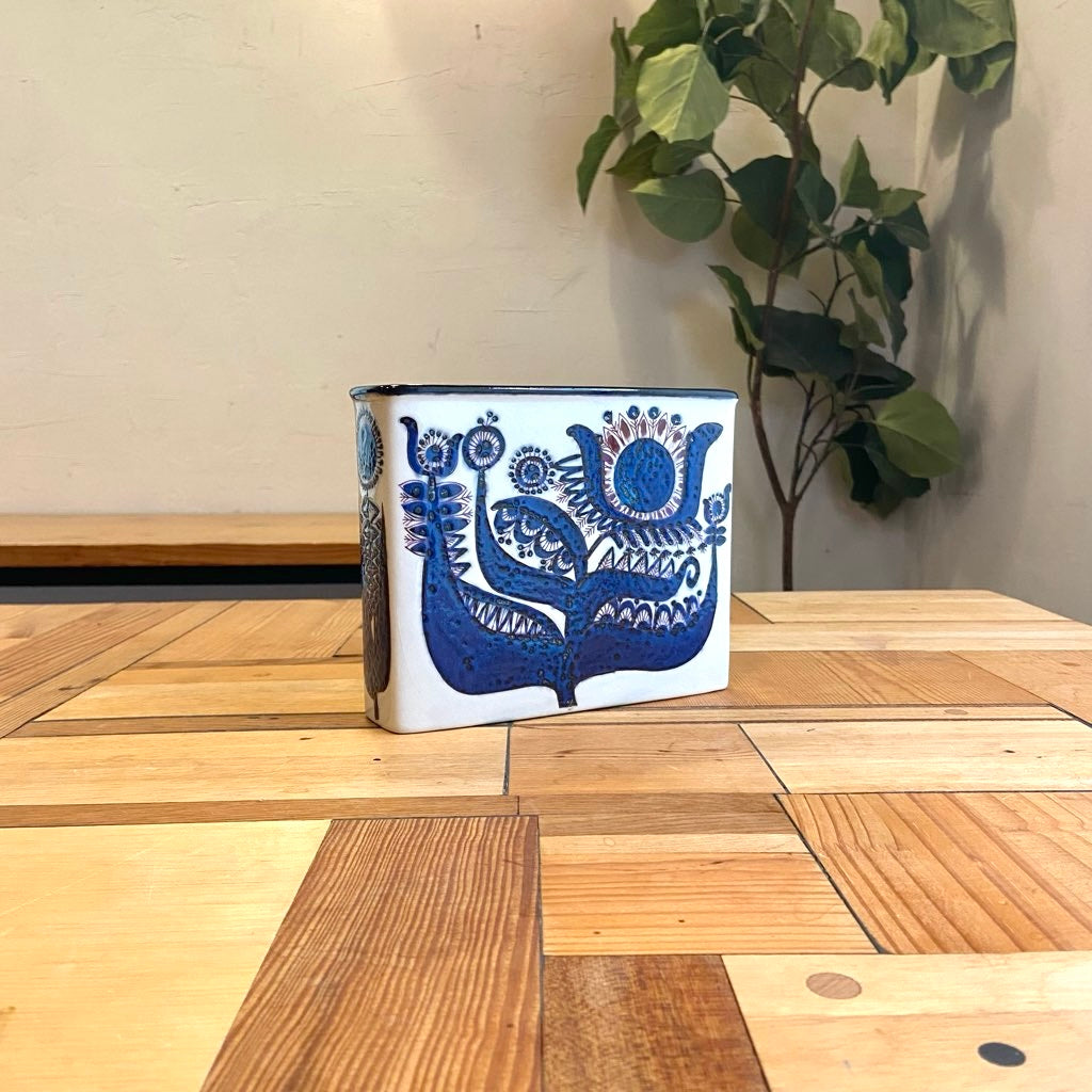 ロイヤルコペンハーゲン　テネラ　ビンテージ花瓶！やっぱり可愛いデザインです！ ロイヤルコペンハーゲン / Royal Copenhagen テネラ / Tenera 花瓶