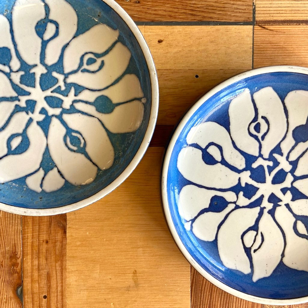 ロイヤルコペンハーゲン / Royal Copenhagen 39 バッカ丸皿 花 青×白