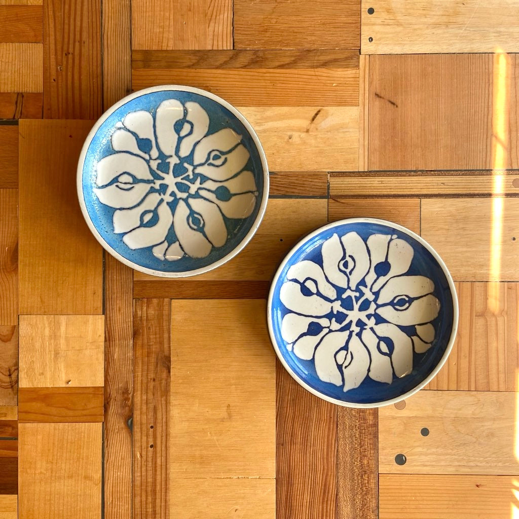 ロイヤルコペンハーゲン / Royal Copenhagen 39 バッカ丸皿 花 青×白