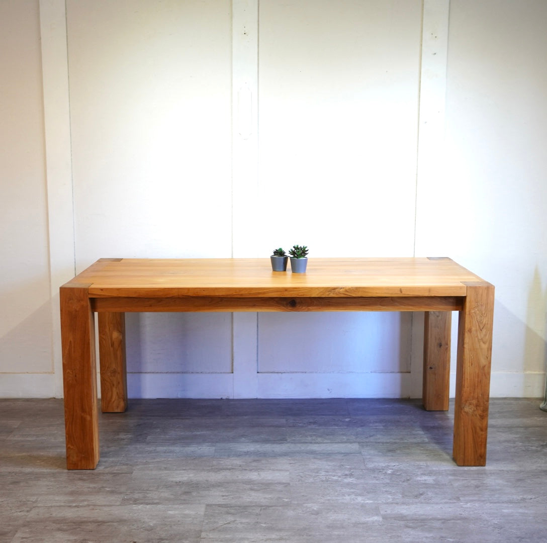 WTW チーク ダイニングテーブル 90cm 新品 WTW チーク ダイニングテーブル 90cm 新品 WTW チーク ダイニング