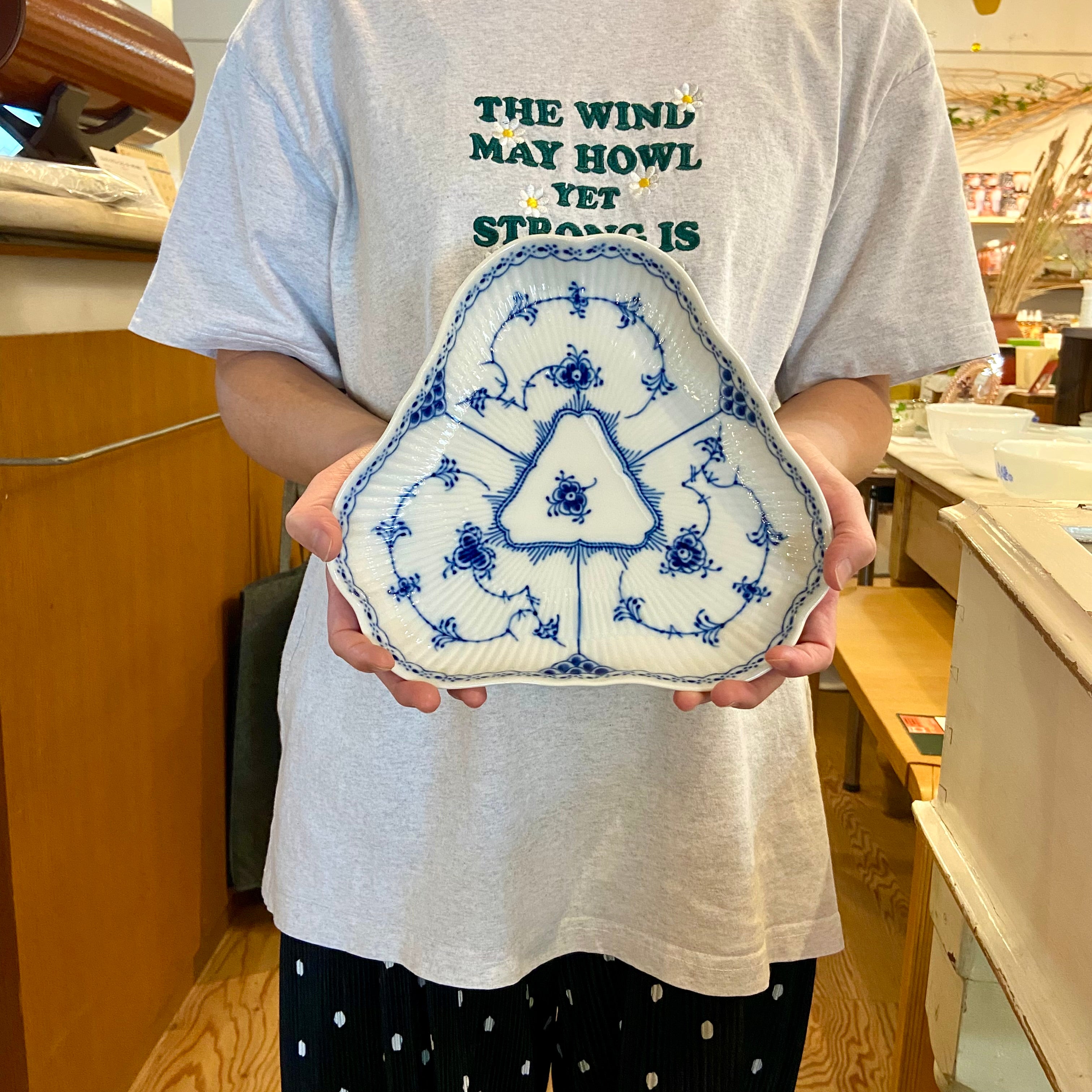 ロイヤルコペンハーゲン / Royal Copenhagen ブルーフルーテッド ハーフレース トライアングルプレート