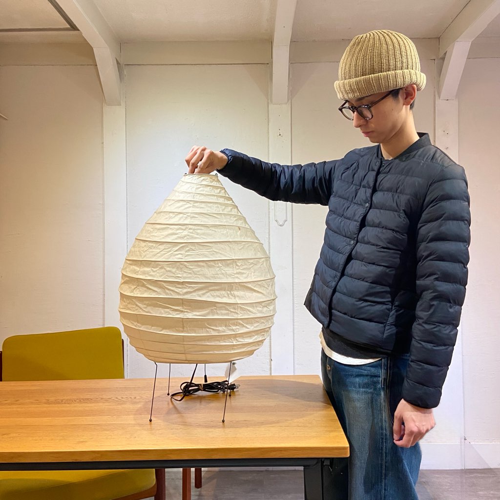 イサム・ノグチ / Isamu Noguchi アカリ / AKARI 22N フロアランプ