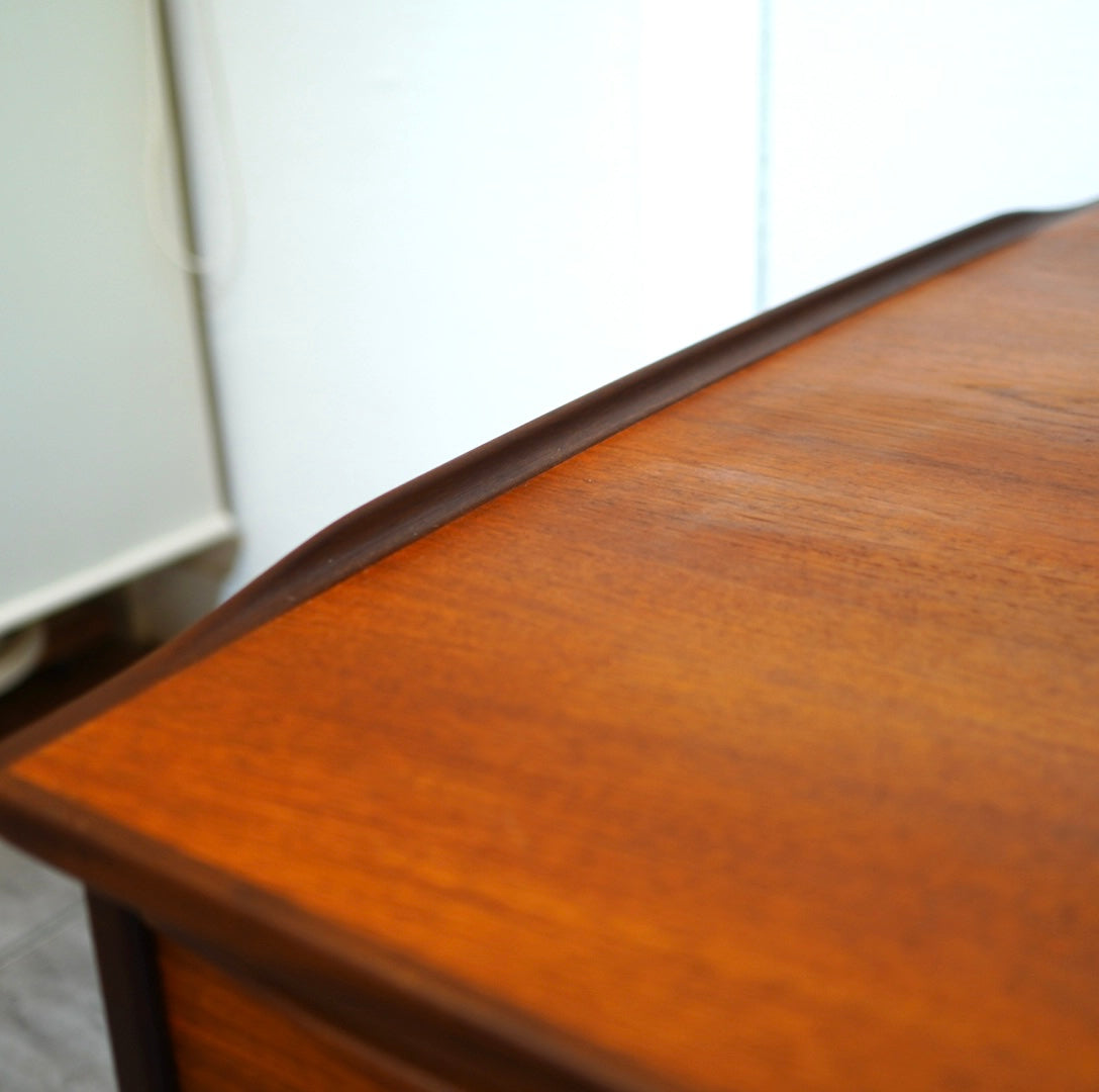 Lovig dansk design ヴィンテージ北欧ブーメランデスク Peter Løvig Nielsen チーク