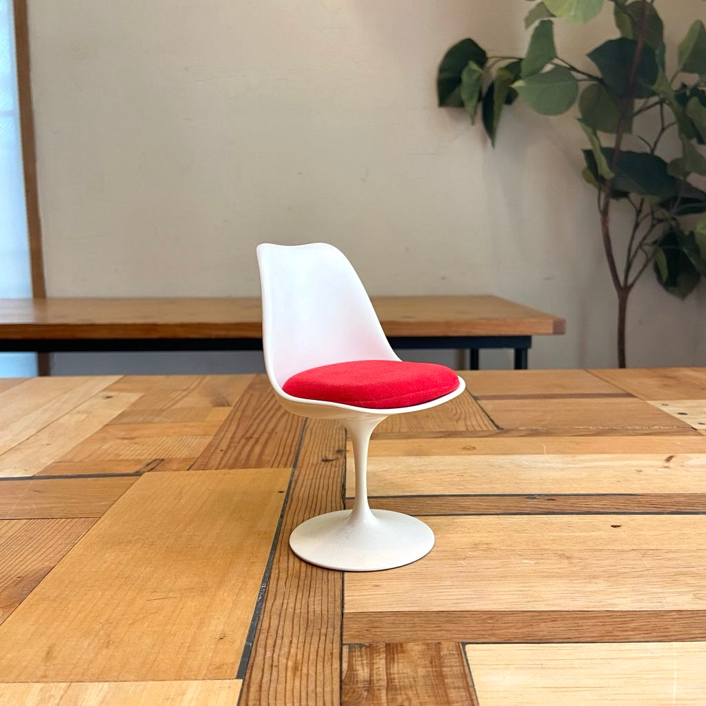 ヴィトラ / Vitra ミニチュアコレクション チューチップチェア 1/6