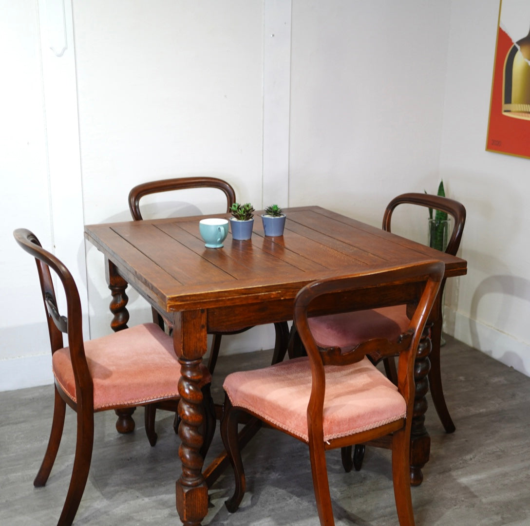 ツイストレッグ ドローリーフダイニングテーブル  伸長式テーブル 英国アンティーク