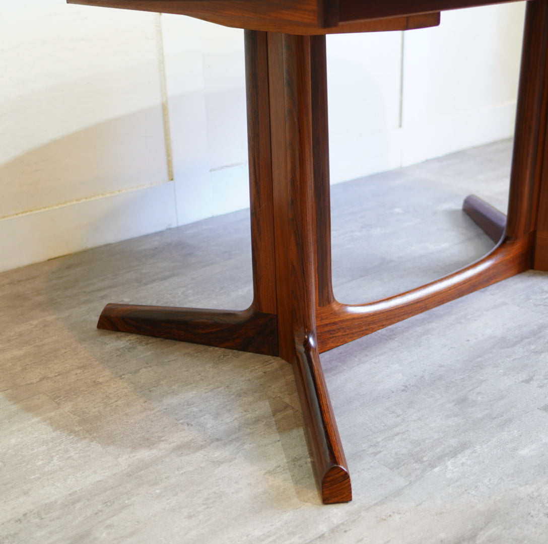 グドメ / GUDME Mobelfabrik 伸長式 ダイニングテーブル ローズウッド デンマーク 北欧