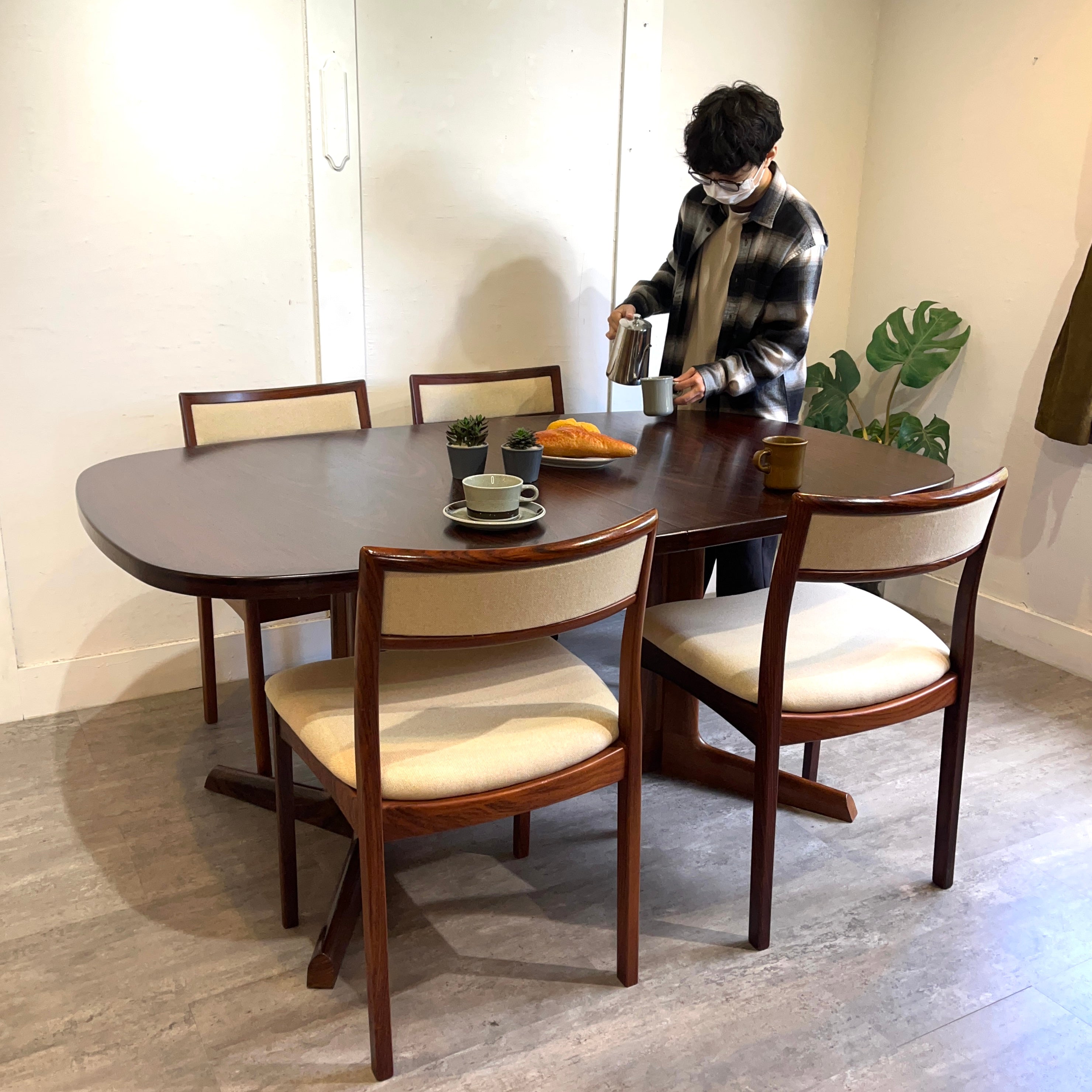 グドメ / GUDME Mobelfabrik 伸長式 ダイニングテーブル ローズウッド デンマーク 北欧