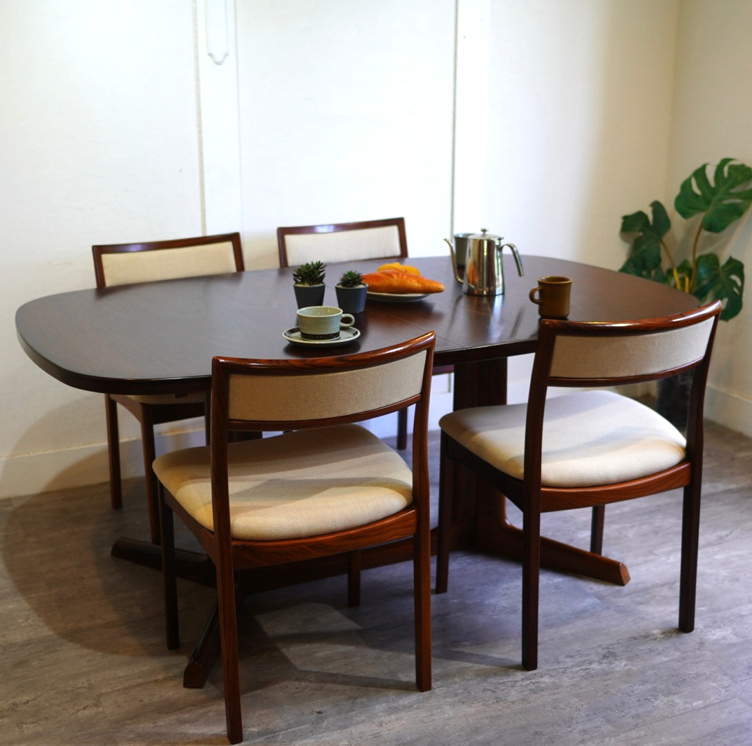 グドメ / GUDME Mobelfabrik 伸長式 ダイニングテーブル ローズウッド デンマーク 北欧