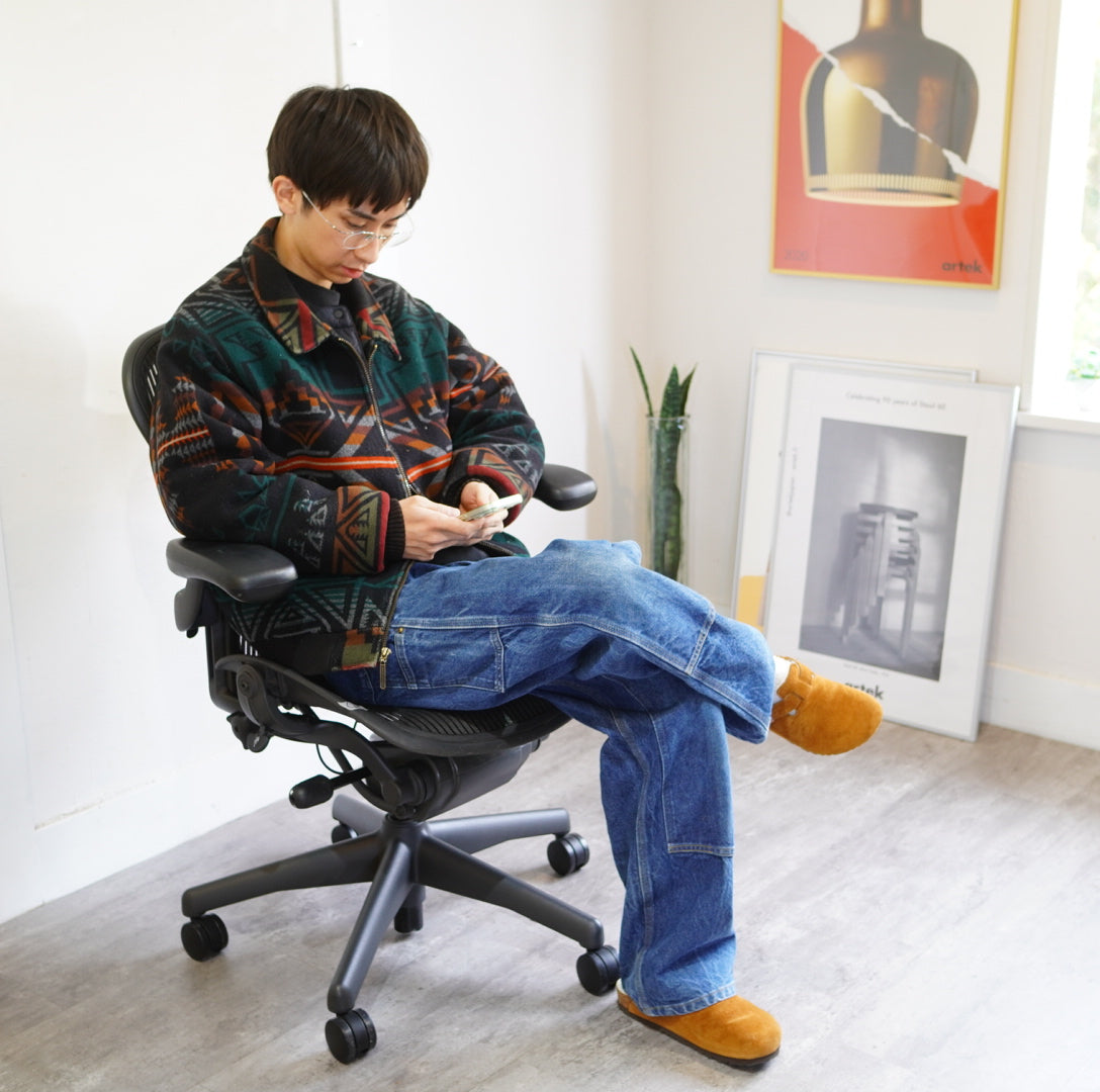 ハーマンミラー / HermanMiller アーロンチェア / Aeron Chairs クラシック  Bサイズ 【2】