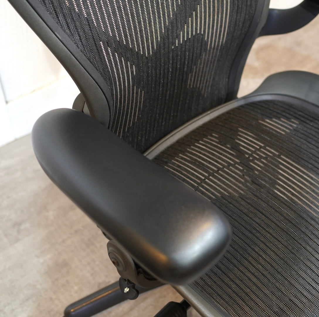 ハーマンミラー / HermanMiller アーロンチェア / Aeron Chairs クラシック  Bサイズ 【2】