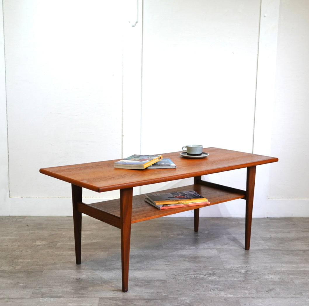 北欧ヴィンテージ ローテーブル【１】 センターテーブル  リビングテーブル  チーク材