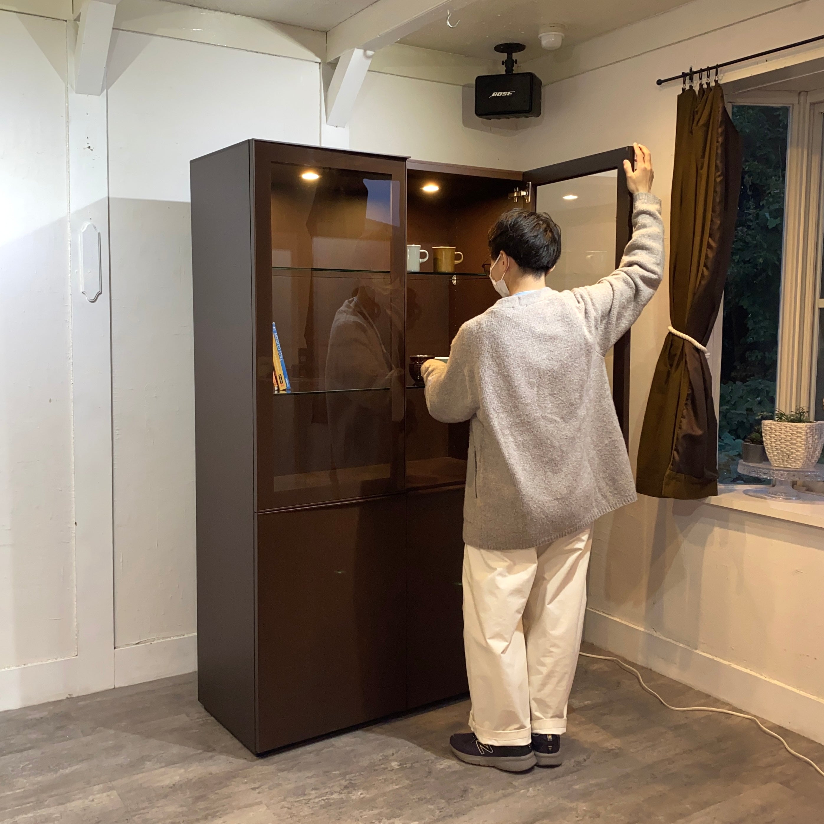 アルフレックス / arflex コンダクター / CONDUCTOR ガラスキャビネット 照明付