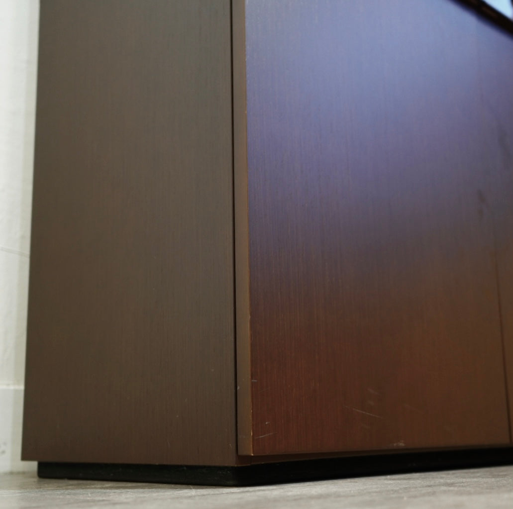 アルフレックス / arflex コンダクター / CONDUCTOR ガラスキャビネット 照明付