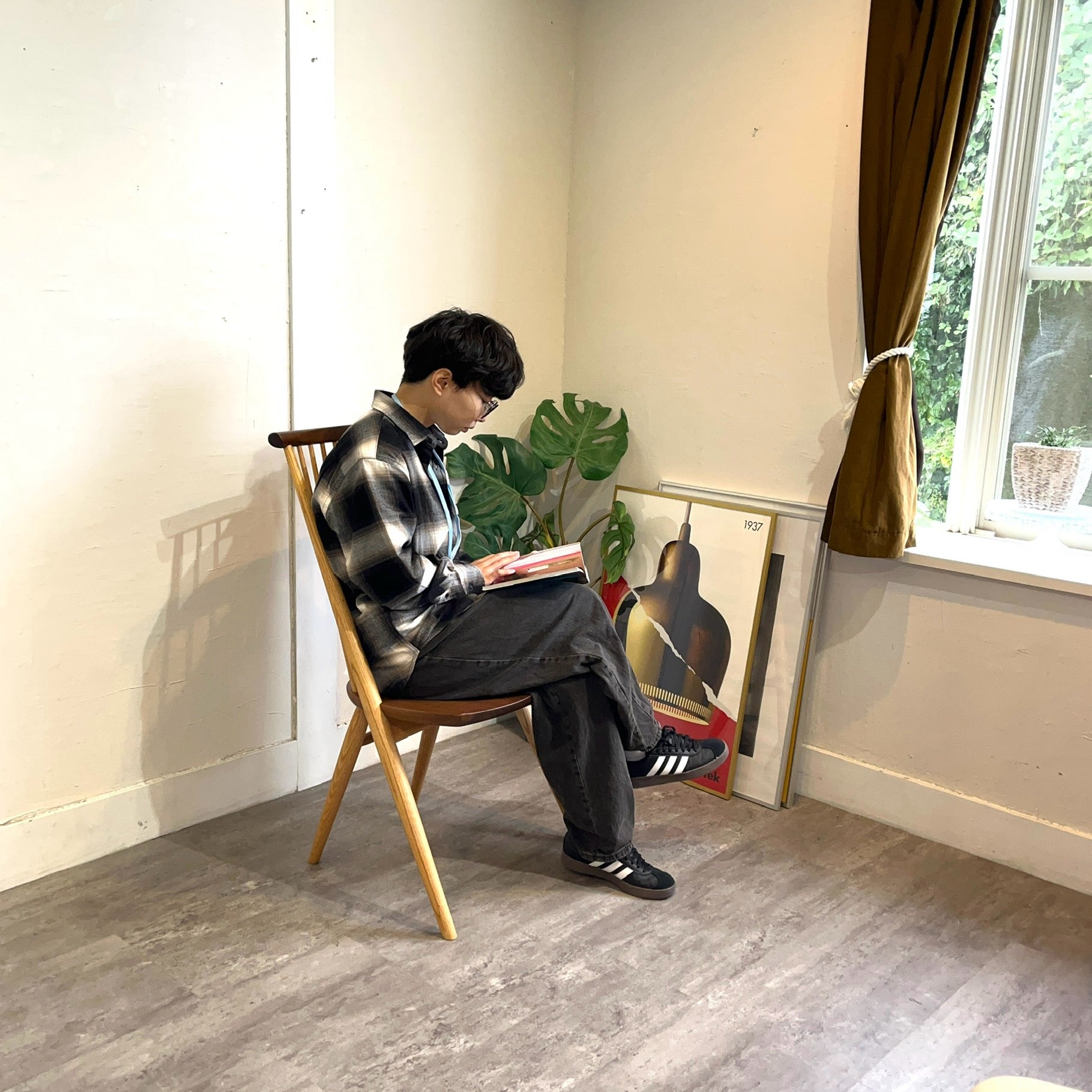 柏木工 シビル / CIVIL ダイニングチェア  ウォールナット材 CC71K 飛騨