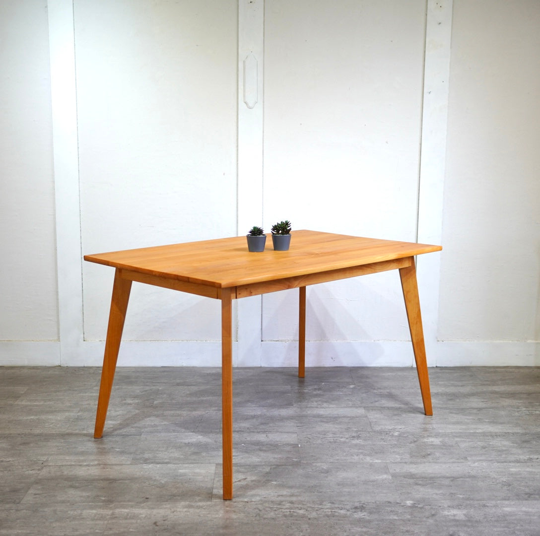 モモナチュラル / MOMO NATURAL ダイニングテーブル