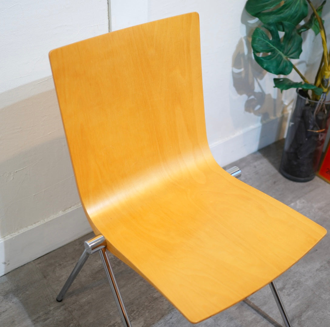 クラッシュチェア / CLASH サムリ・ナーマンカ スタッキングチェア フィンランド