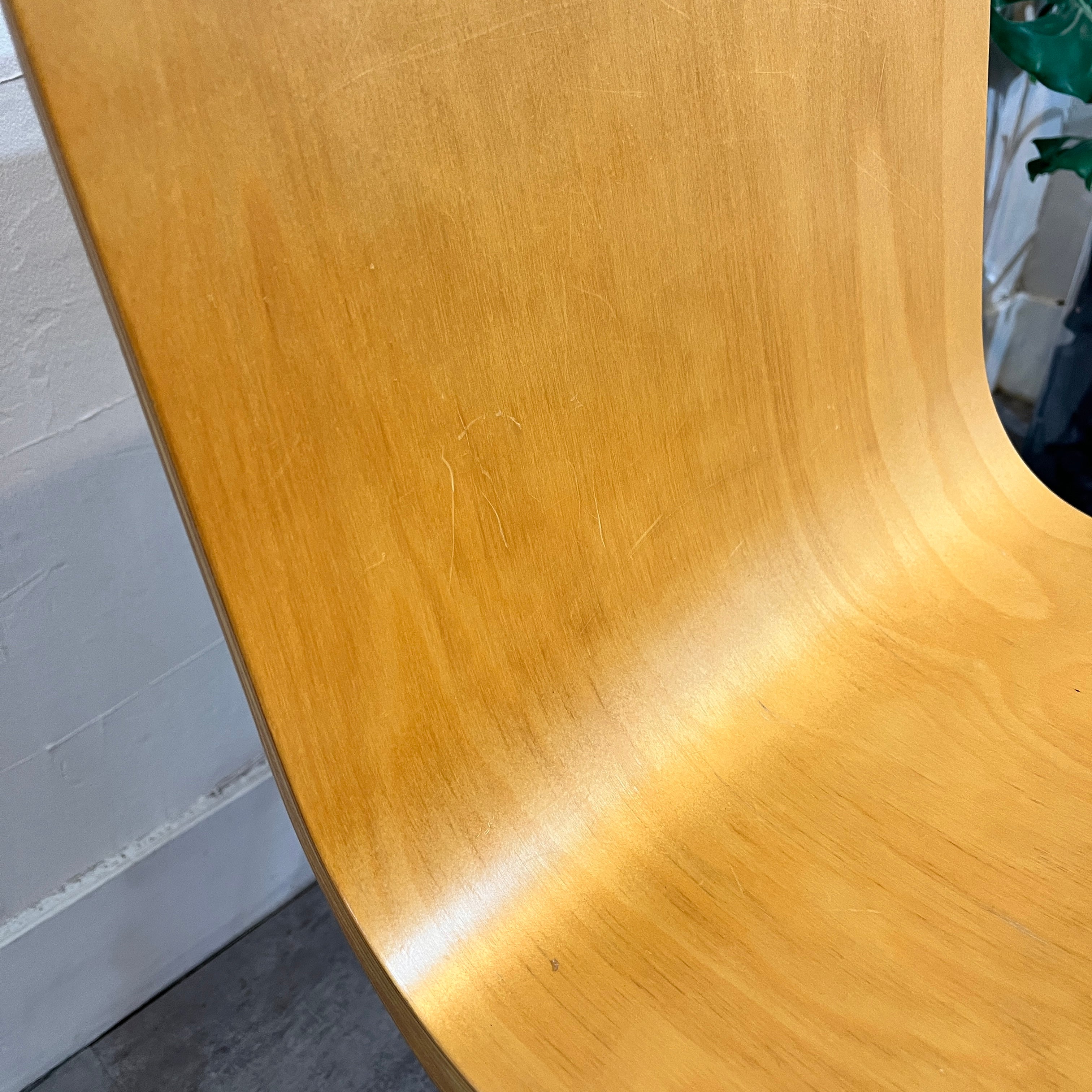 クラッシュチェア / CLASH サムリ・ナーマンカ スタッキングチェア フィンランド