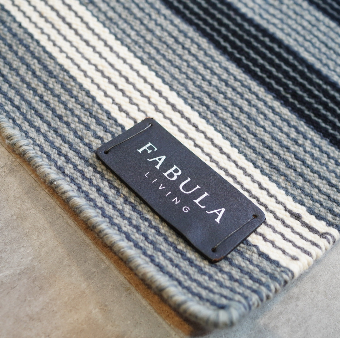 FABULA LIVING ストライプラグ Fabula Livingのデイジーラグ – Really