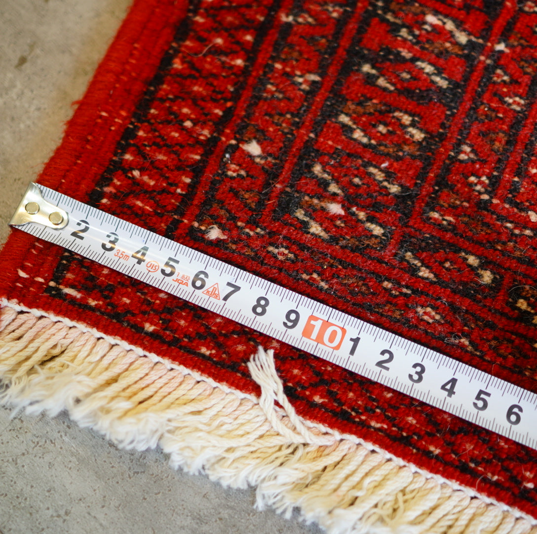 トライバルラグ  敷物 レッド  113×61 ラグマット