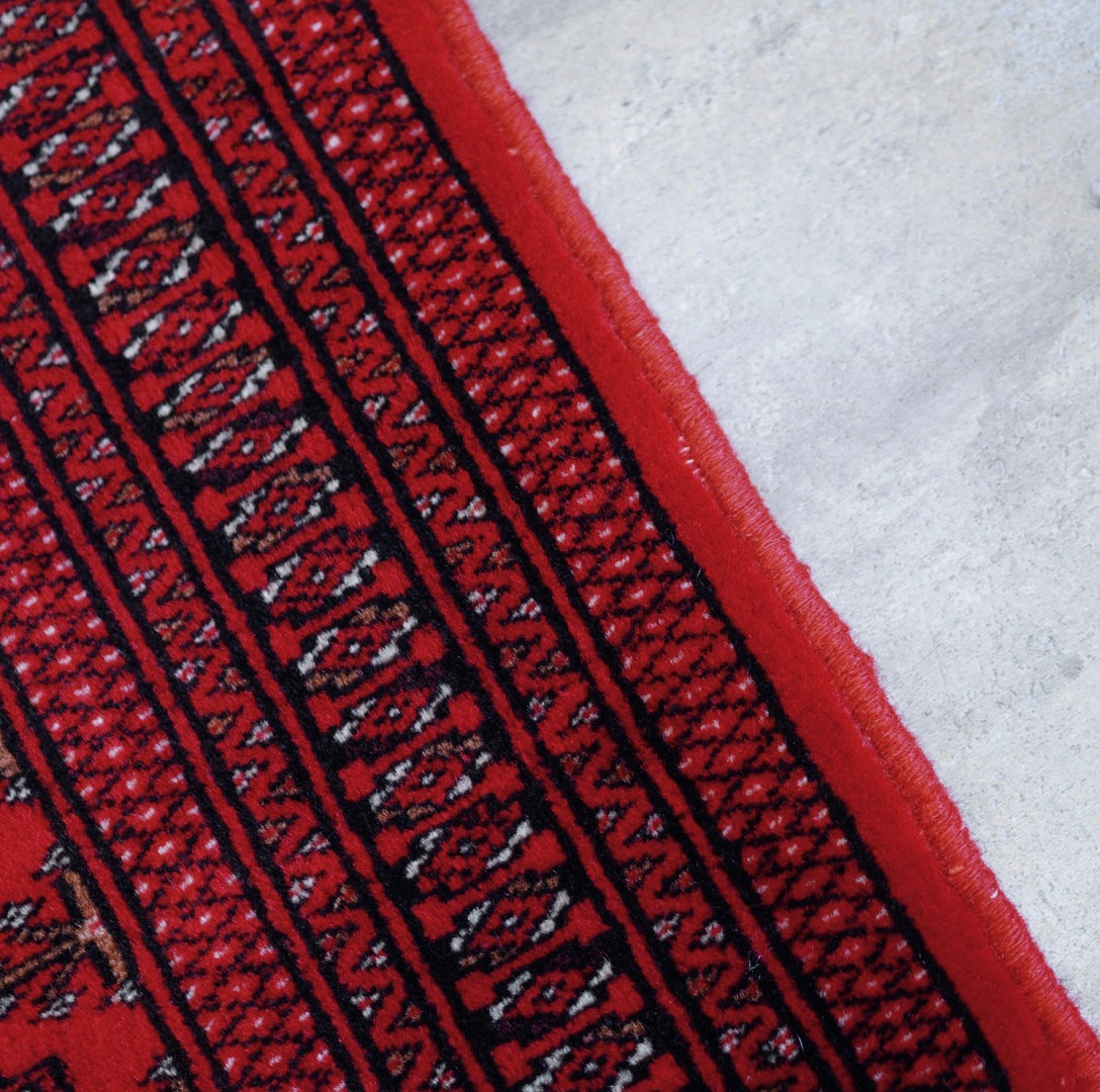 トライバルラグ  敷物 レッド  113×61 ラグマット