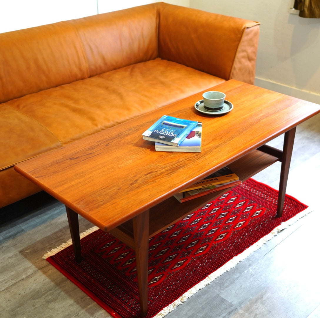 トライバルラグ  敷物 レッド  113×61 ラグマット