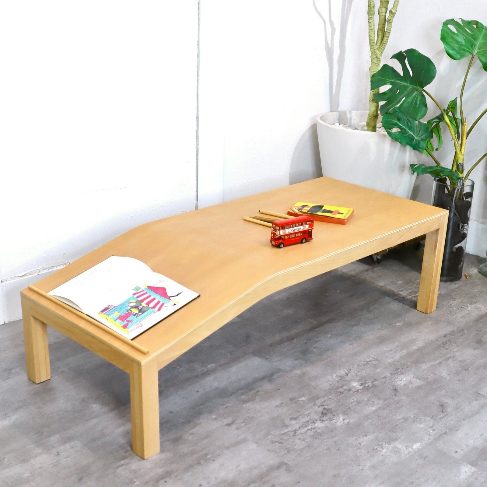 アクタス / ACTUS エホン / EHON ななめテーブル ローテーブル