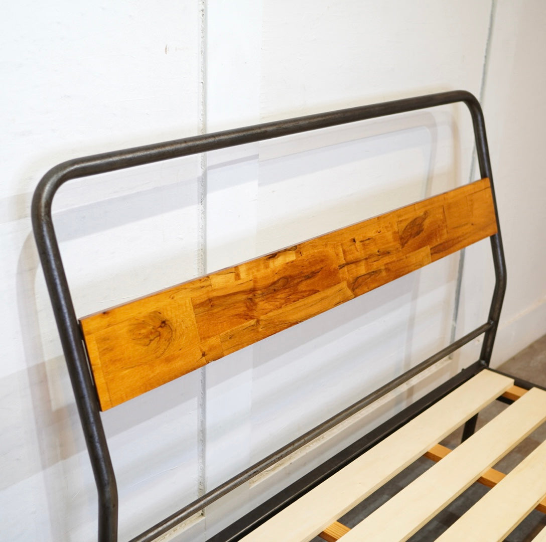 アデペシュ / a.depeche ソコフ / socph シングルベッド アイアン マットレス付き